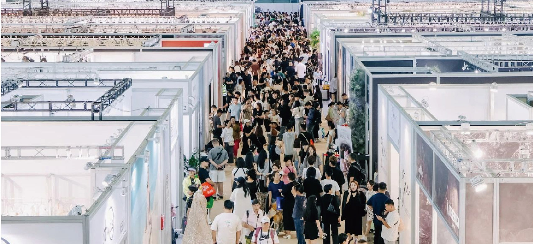 Bridal Fashion Show SH 2024上海国际婚纱礼服展盛大开幕