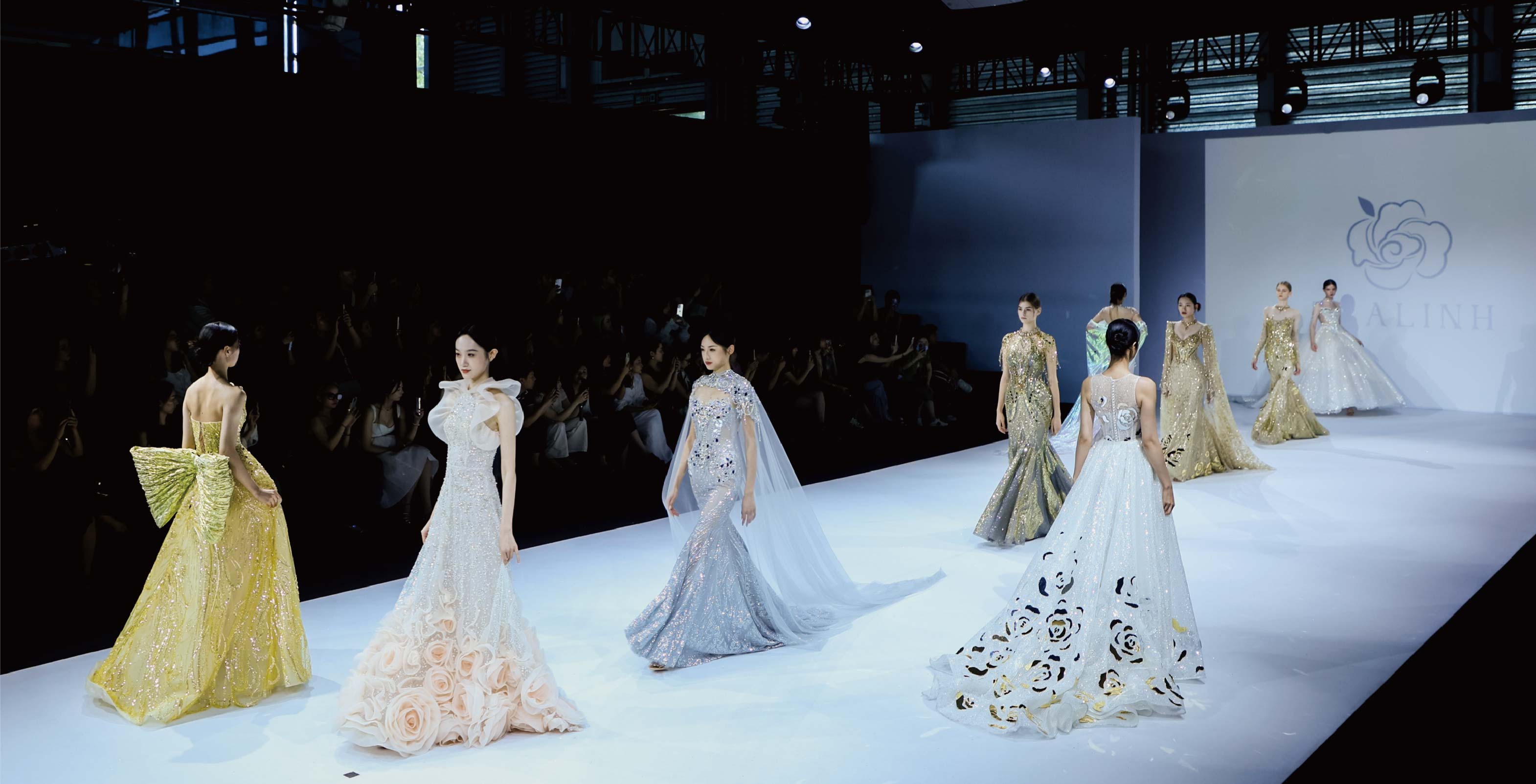 RUNWAY
